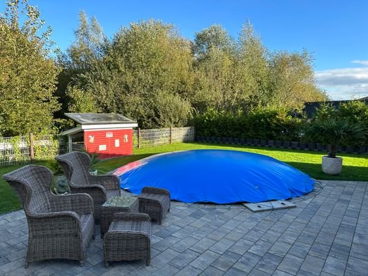 Terrasse mit Pool