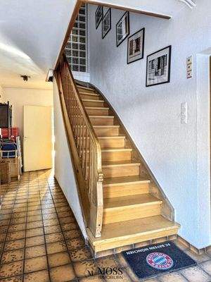 Treppe zu den Wohnungen