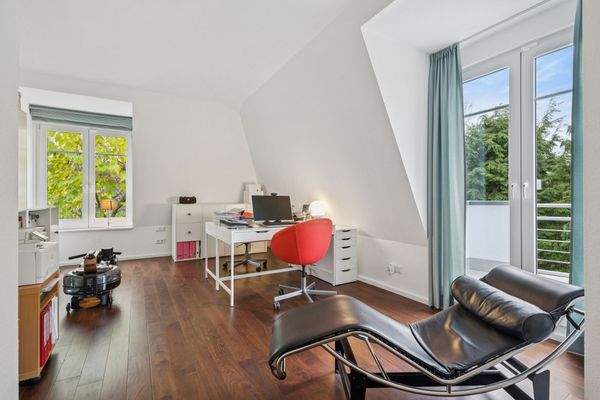 Arbeitszimmer im Obergeschoss