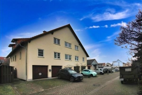 Front mit Stichstraße
