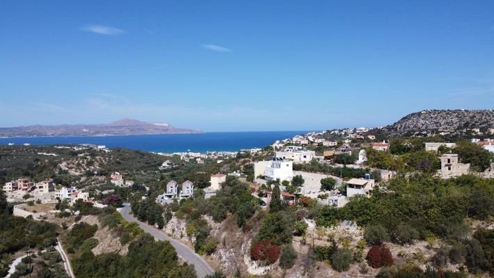 Kreta, Aspro: Grundstück in der Nähe von Almyrida Beach zu verkaufen