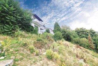 Hausrückseite mit Garten