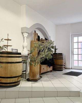 Zugang von der Seitengasse 