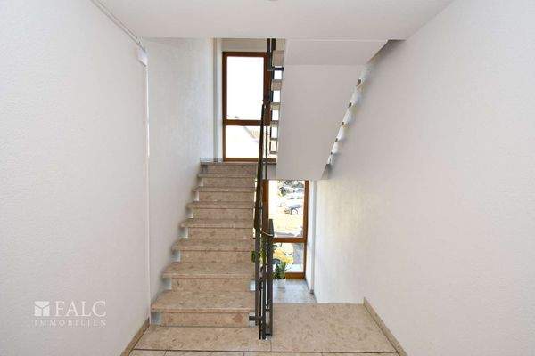 gepflegtes Treppenhaus