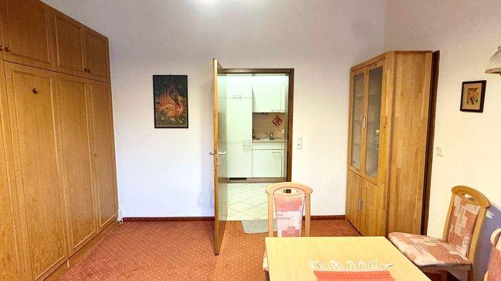 Wohn-/Ess-/Schlafbereich