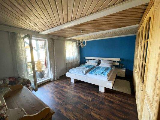 Schlafzimmer 1 (1.OG)