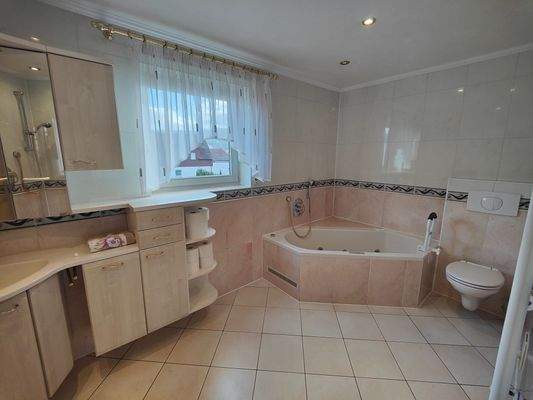 Badezimmer 1. Obergeschoss