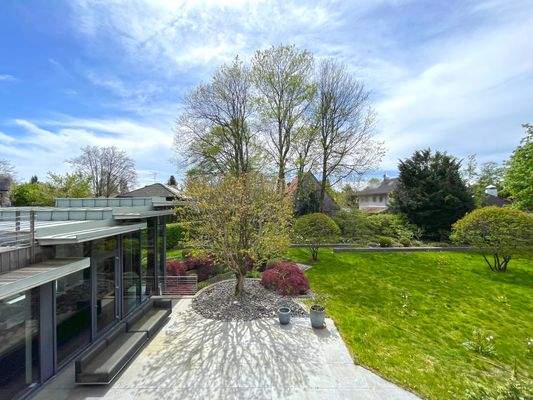 Herrschaftlicher Blick in den Garten