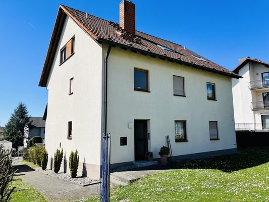 Ansicht mit Hauszugang