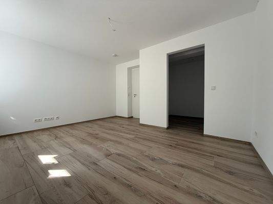 Untergeschoss - Schlafzimmer mit Ankleideraum