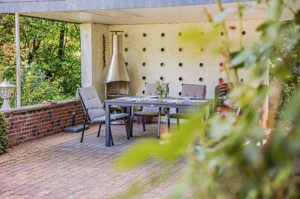 überdachte Sitzecke