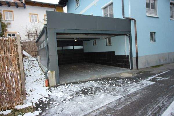 Doppelgarage Außenansicht