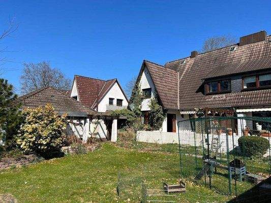 Grundstück hinten.jpg