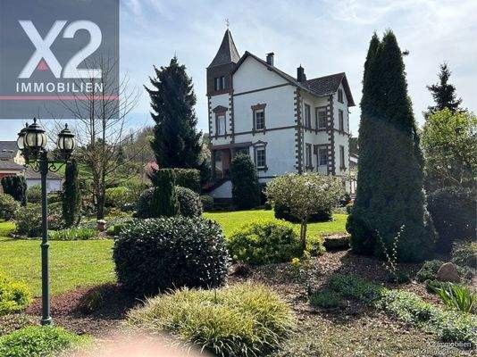 Blick seitlich mit Turm