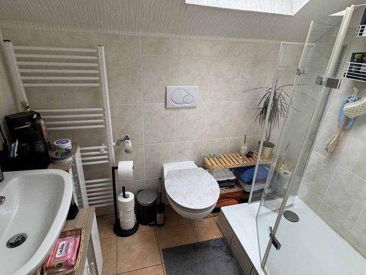 DG links (wohnlich ausgebaut)