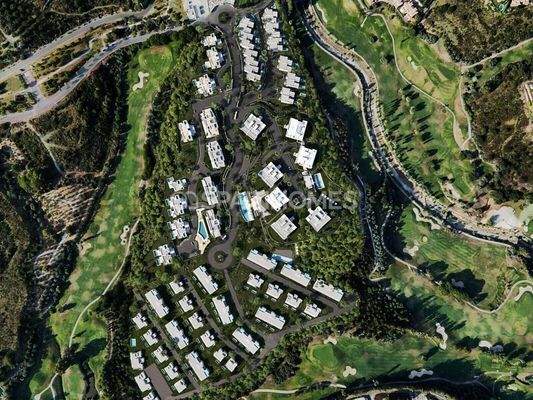 Marbella Townhouses in 5-Star Complex with Privileged Facilities