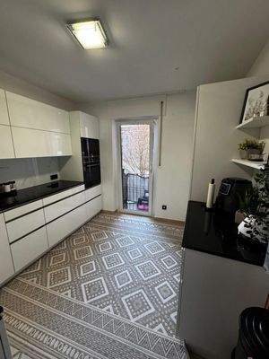 Küche - Ansicht 2.jpg