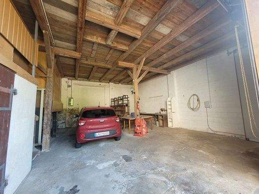 009 Scheune mit viel Platz