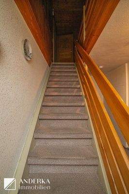 WE 2 Aufgang Dachgeschoss