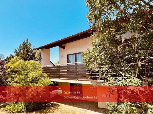 Südansicht mit Rundumbalkon