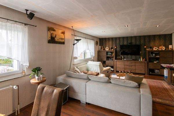 Wohnzimmer vom Esszimmer