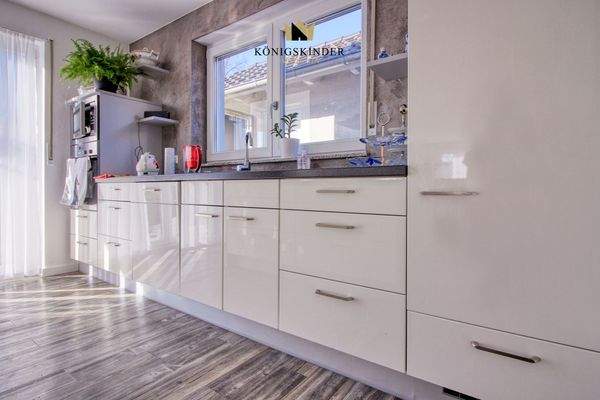 Einbauküche mit allem was man braucht 