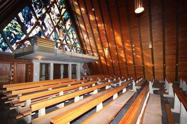 Kirchschiff mit Empore