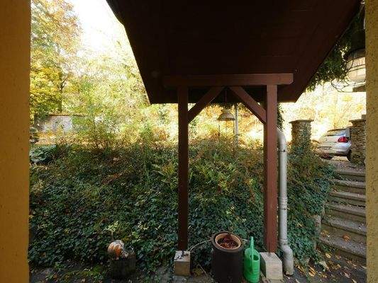  Blick von der Haustür aus - HAUSZUGANG