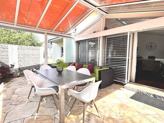 Freisitz direkt am Esszimmer/Küche angrenzend