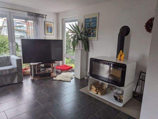 Wohnzimmer OG mit Kamin.jpg