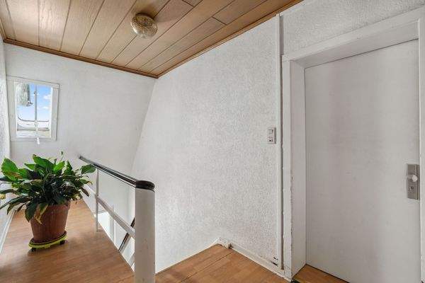 Hausflur Treppenaufstieg