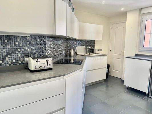 WhatsApp Image 2024-11-29 at 15.43.28 (7)