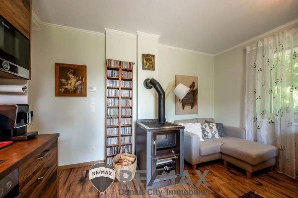 9 Kamin und Wohnecke ETW 3004