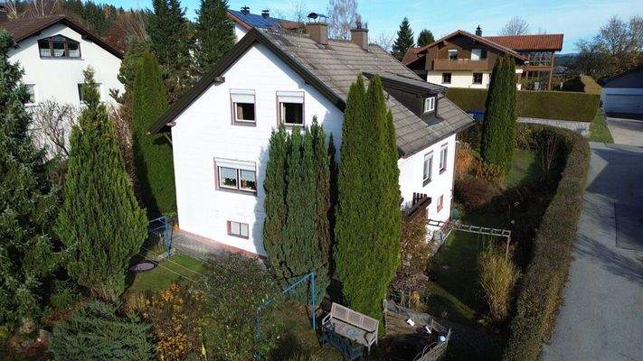 Drohnenansicht von West nach Ost