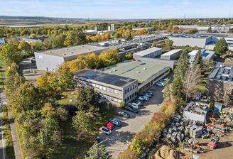 eh. Lagerhalle mit Bürotrakt