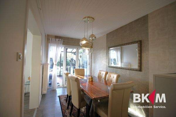 EG Esszimmer und Zugang zur Terrasse