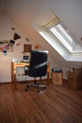 Kinder-/ Gäste-/ Arbeitszimmer