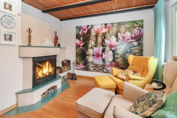 Sitzecke mit Kamin EG