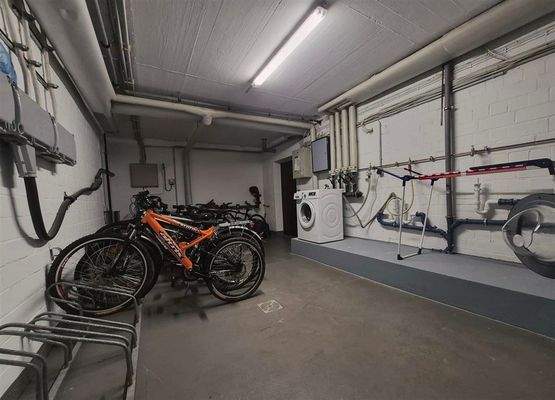 Waschküche u. Fahrradkeller