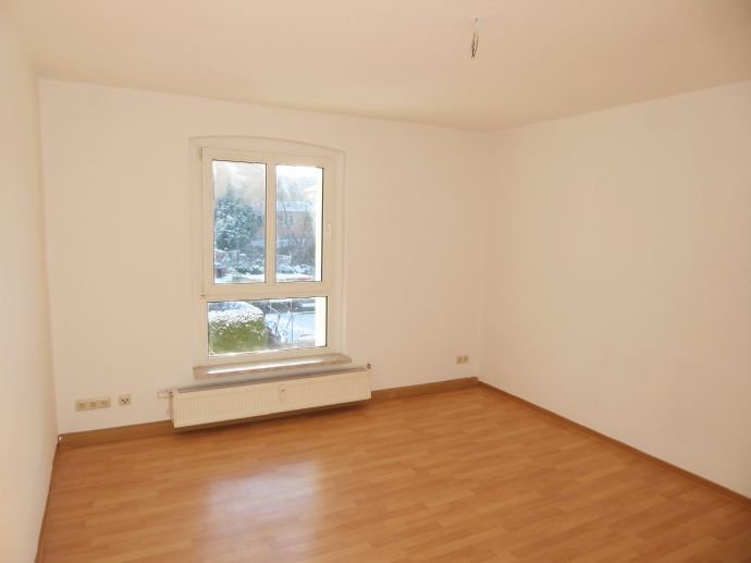 3-Raum-Whg. mit Durchgangszimmer in Kamsdorf