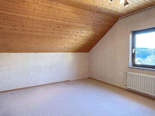 weiteres Zimmer im Dachgeschoss
