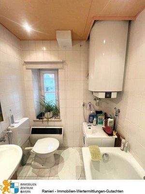 1. Obergeschoss links - Badezimmer