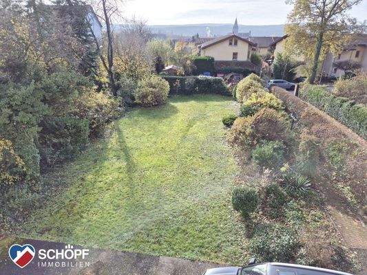 13 OG Zimmer 3 Blick von Balkon.jpg