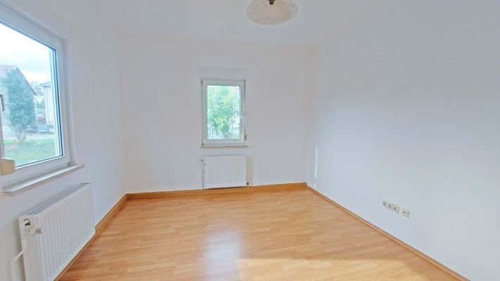 Wohnung 3_OG hinten_6_Wohnzimmer_1.jpg