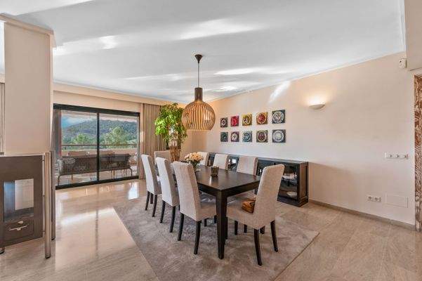 Dining area in villa in Bendinat