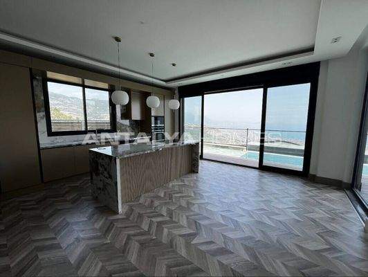 Panoramic Sea View Smart Villas in Alanya Tepe