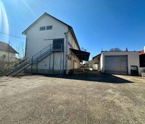 Aussentreppe Halle 2