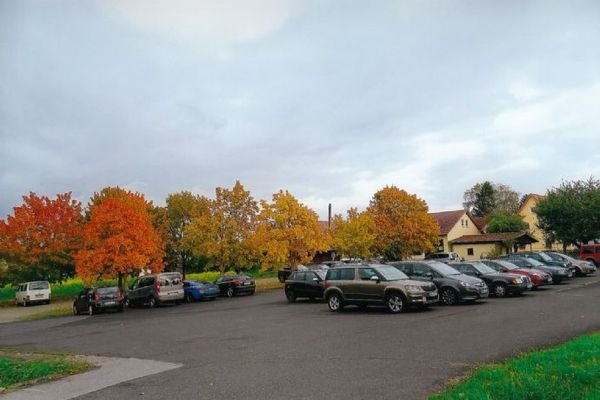 Stellplätze am Objekt