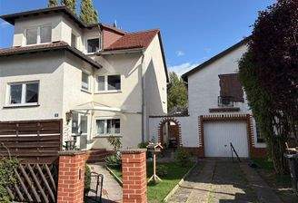 3 Familienhaus mit Garage