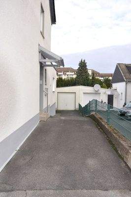 Zufahrt Garage